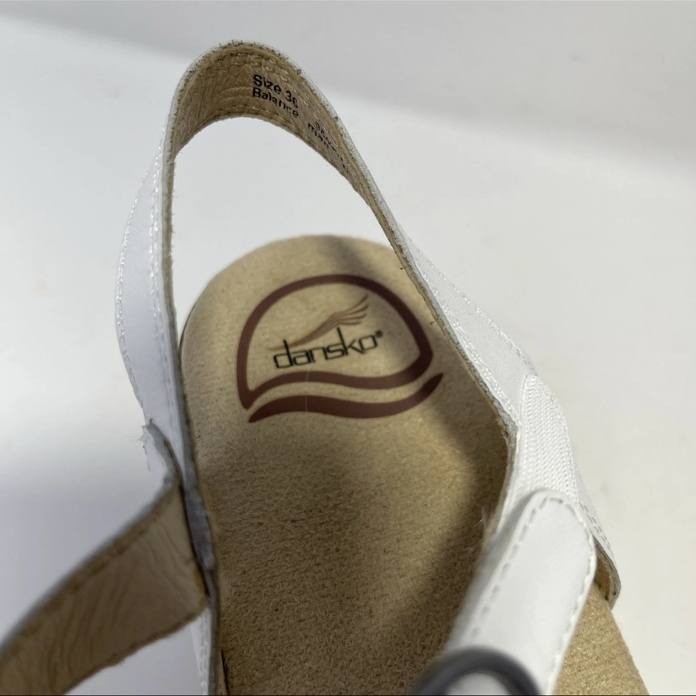 Dansko Season White Full Grain Leather Buckle Wedge Sandals Size 36 (5.5-6) EUC - Picture 9 of 11